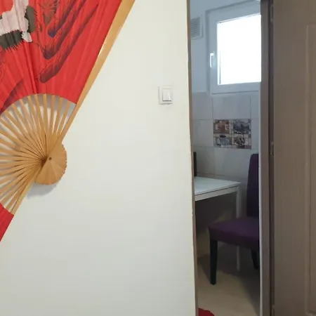 Apartamento Garsoniera Capsunica